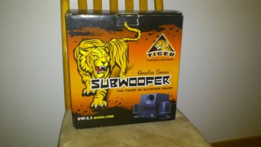 subwoofer tiger hel nya med paket